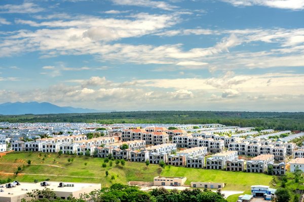 Optimisez l'espace de votre petit garage : conseils pratiques pour un atelier de bricolage efficace et bien aménagé